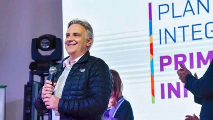 Llaryora, en campaña