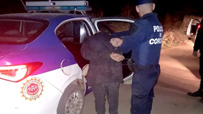 Cinco sujetos detenidos por robos, estafa y resistencia