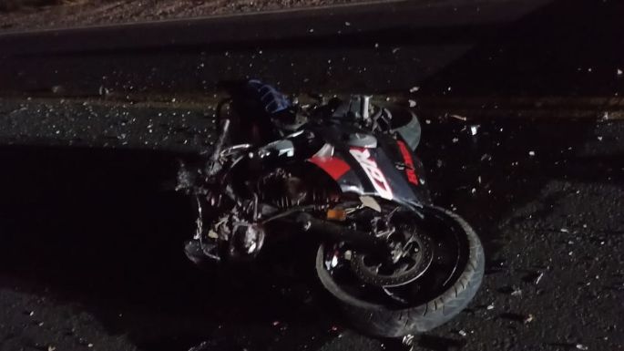 Murió un hombre que circulaba en moto y colisionó contra una cosechadora