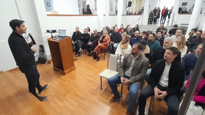 Presentaron el programa "Huellas locales" en el Concejo Deliberante