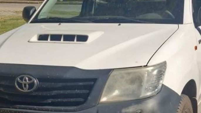 Un conductor detenido por sobrepasar en doble línea amarilla