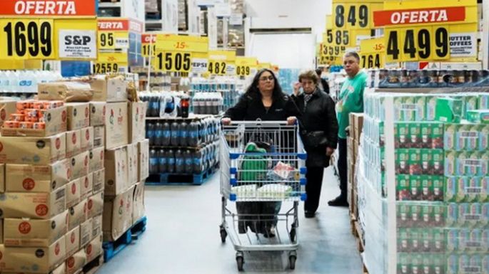 Baja la inflación y crece la probreza