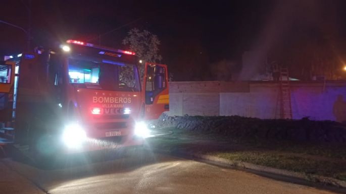 ANTICIPO - Incendio en una vivienda