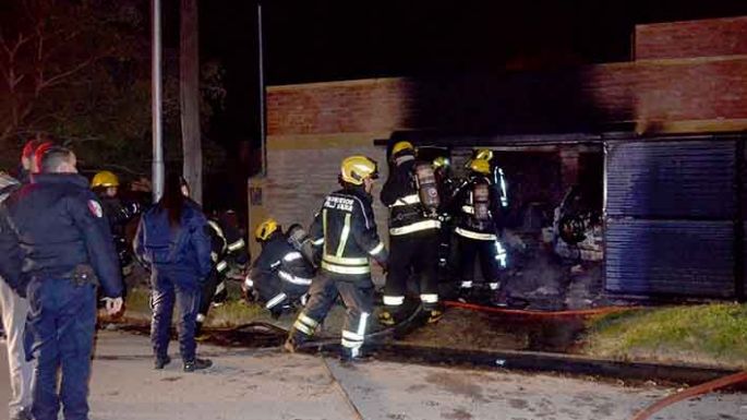 [Video] Fuego en un garaje