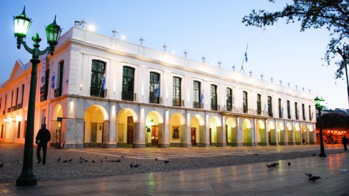 Preparativos para el acto del 25