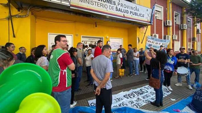 Misiones: trabajadores ocupan el Ministerio de Salud