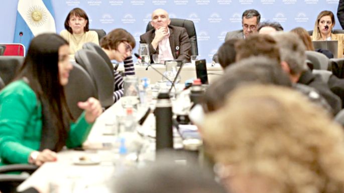 Presupuesto universitario: oposición logra dictamen