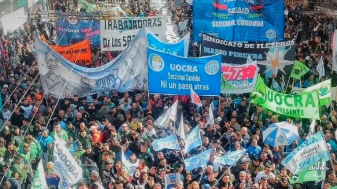 Manifestación contraria a la visita de Milei