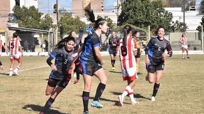 La Uni se quedó con la gloria