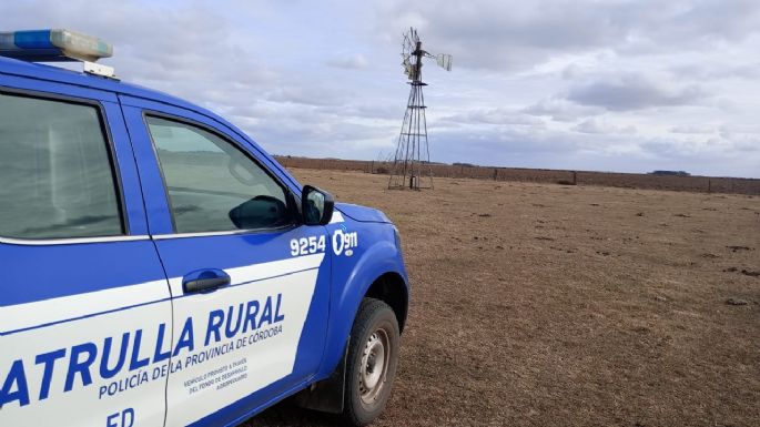 Un joven subió a un molino para evitar ser detenido