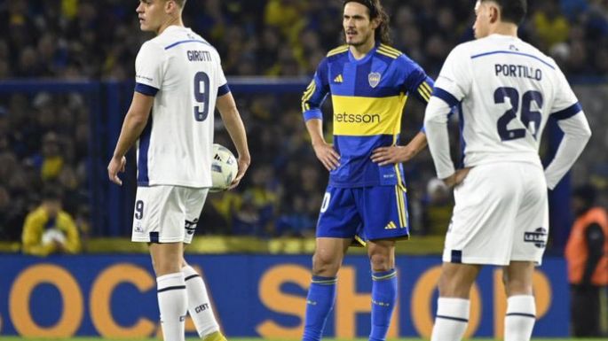 Cavani, contra el VAR: “Daña al fútbol”