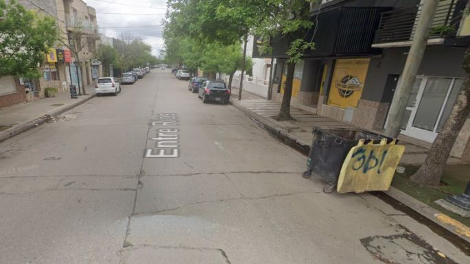 Cierran el tránsito en calle Entre Ríos por tareas de bacheo