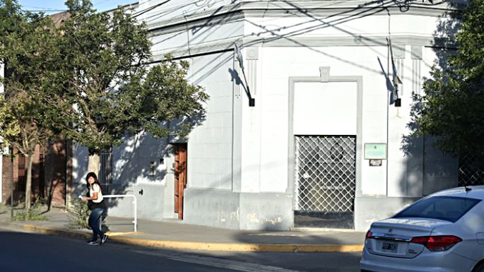 Tensa espera en un Registro local