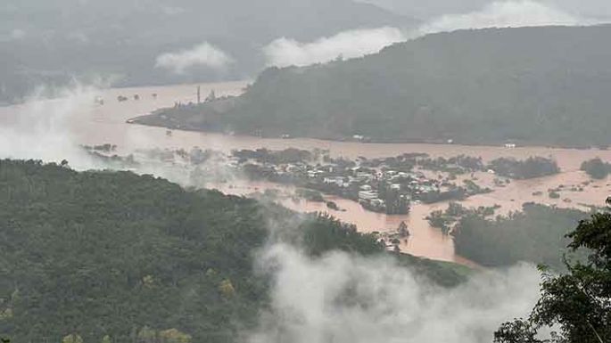 En medio de las inundaciones