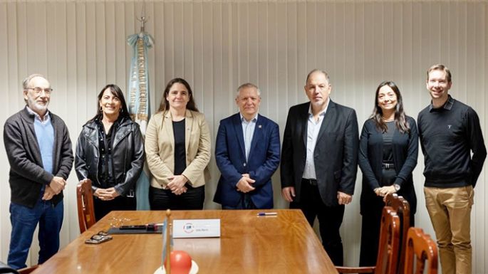 Firman acuerdo con farmacias