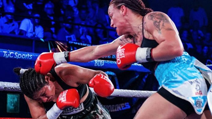 María “Dinamita” Ferreyra venció por nocaut técnico