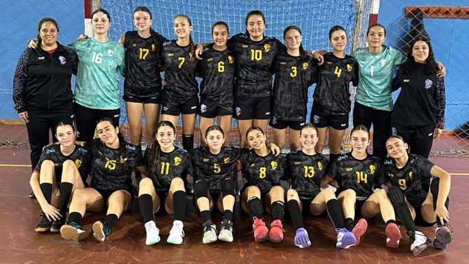 Córdoba debutó con un doble triunfo