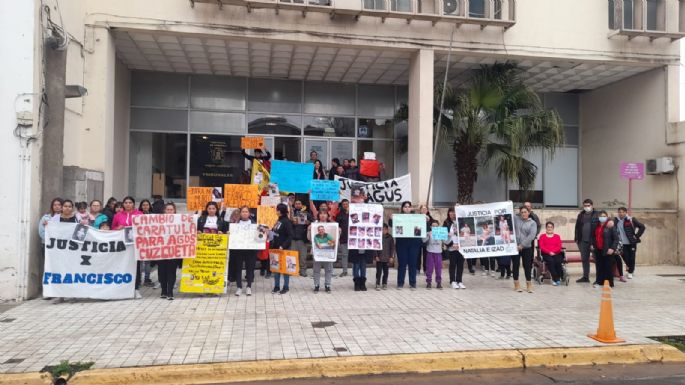 [Videos] Realizaron la manifestación "'¡Basta de asesinos al volante!" frente a los Tribunales