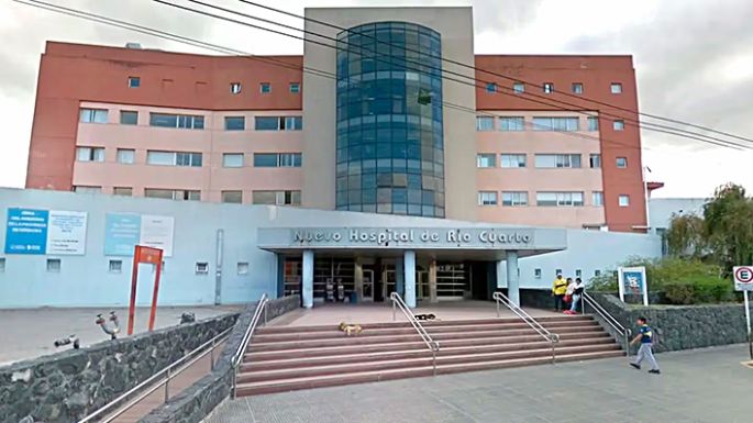 Pelea por su vida la joven atacada por su expareja