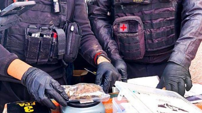 Arrestaron a madre e hija que vendían cocaína y marihuana