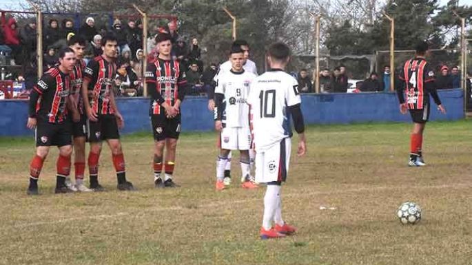 Alem, con la bandera del orden