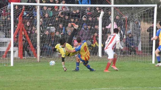 Alumni quebró la resistencia española y llegó a semifinales