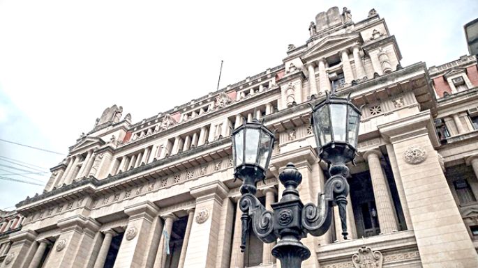 El oficialismo convocó una megasesión para el 21 de octubre