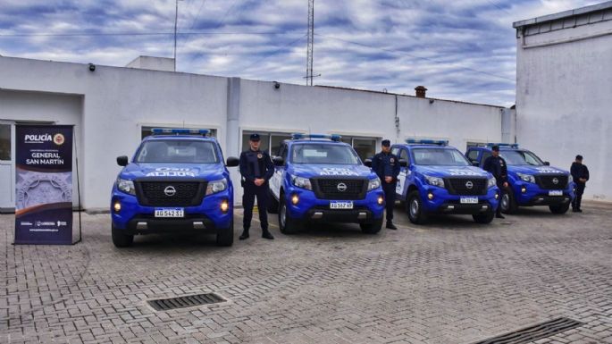 Entregaron dos nuevos móviles policiales en Villa María