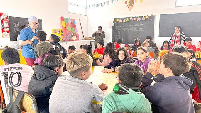 Capacitan a los niños
