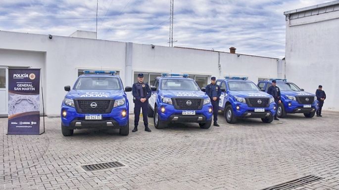 Cuatro móviles 0 km para la Departamental San Martín
