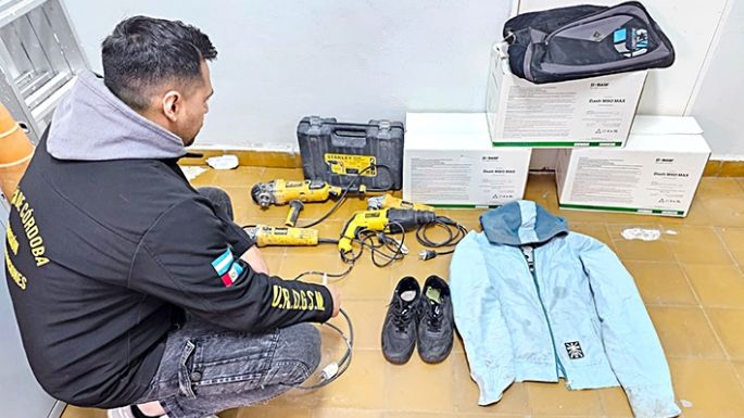 Detenido por dos robos en comercios de la Villa
