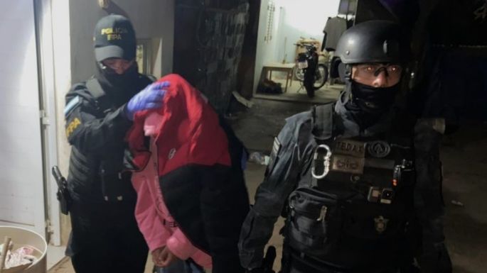 Cuñados detenidos por vender cocaína y marihuana