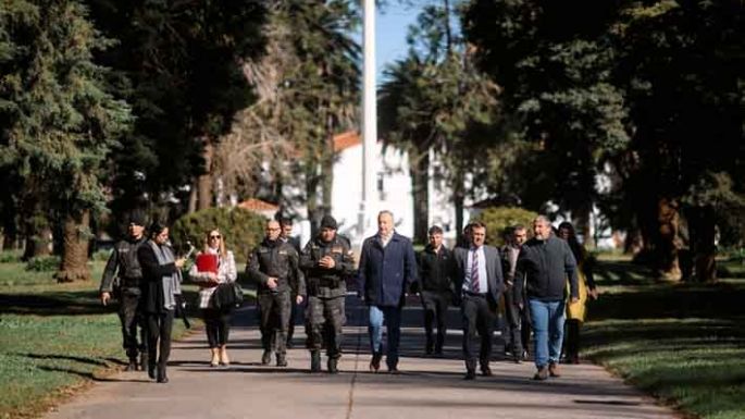 Accidentes, los ruidos y hasta qué transporta, entre los argumentos