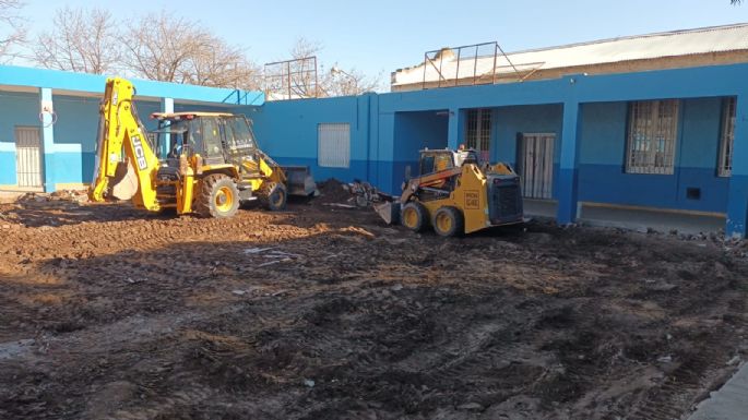Comenzó la construcción del playón deportivo