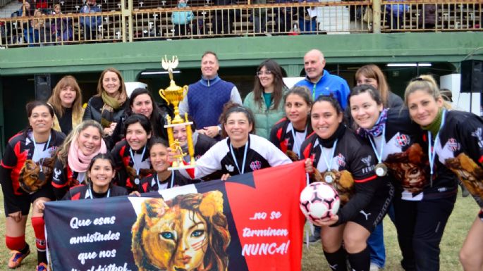 "Mamis de Alem" se consagró campeón del Torneo Municipal de Fútbol Femenino Amateur