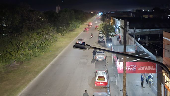 Colocaron luces led en un tramo del bulevar Vélez Sarsfield