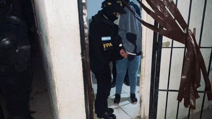Detuvieron a una pareja por realizar "delivery" de drogas