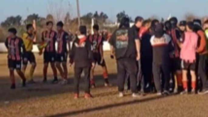 Partido en pausa por ataques a la hinchada de 9 de julio de Pasco