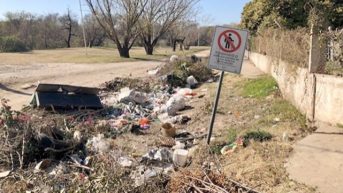 Los puntos de basura persisten