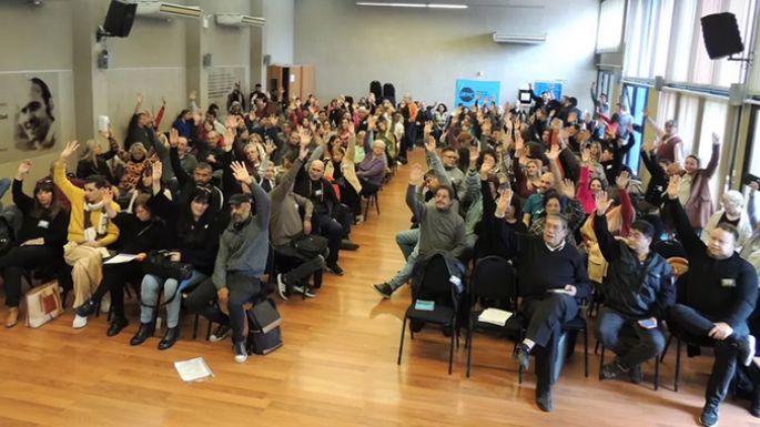 UEPC lanzó un paro por 48 horas y Llaryora reacciona