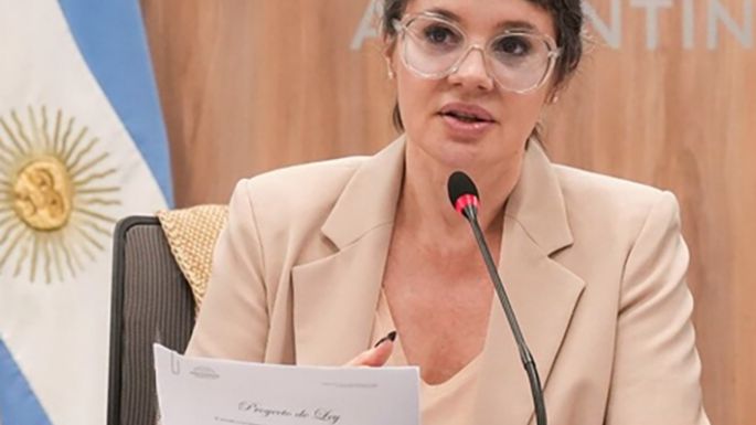 Piden expulsión de los diputados que visitaron a los genocidas