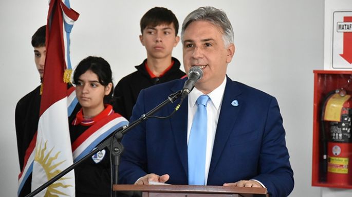 Llaryora, rumbo  a Europa y Asia