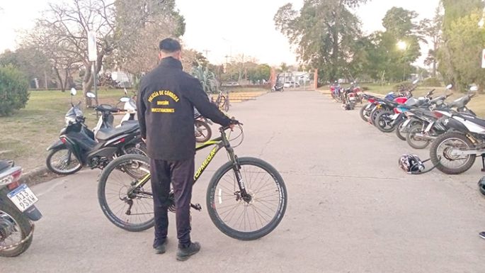 Arrestaron a un sujeto que robó tres bicicletas