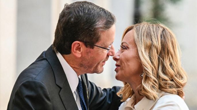 Protestas por la visita de Herzog   a Roma