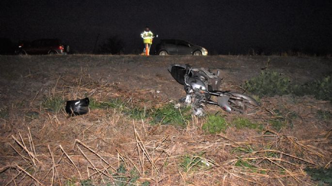 Un hombre mayor falleció al ser embestido por una moto
