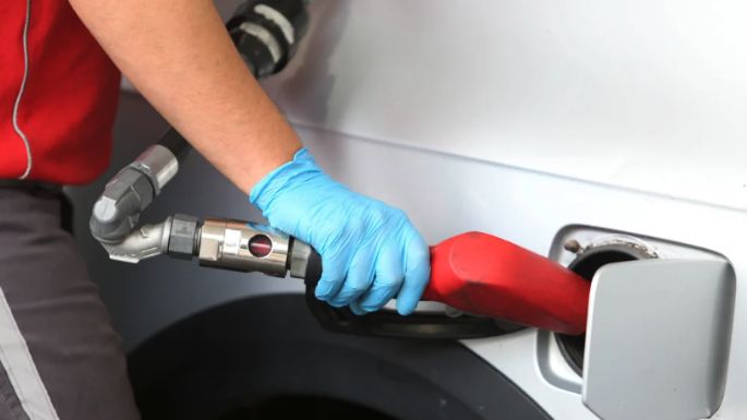 Nafta y gasoil 2,5 % más caros