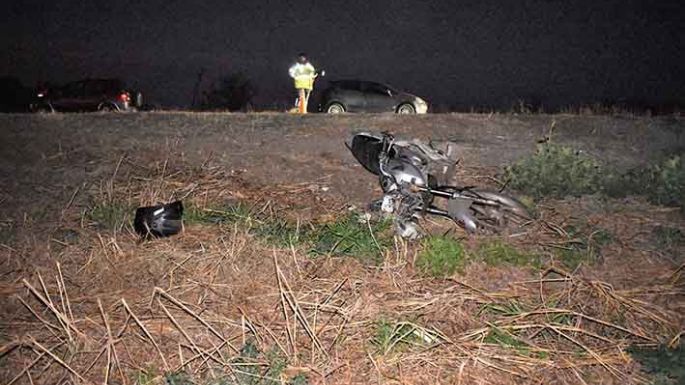 Murió un peatón y el motociclista está grave