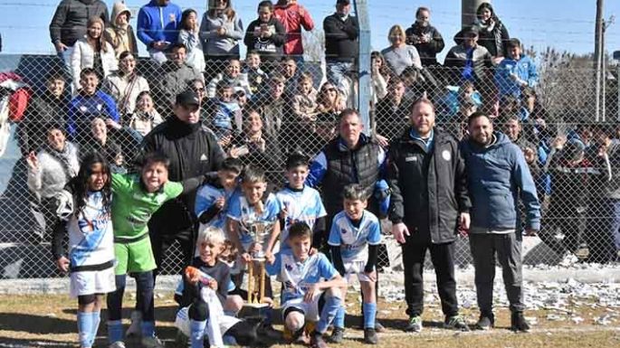 Domingo de festejos en las dos Villas y la región