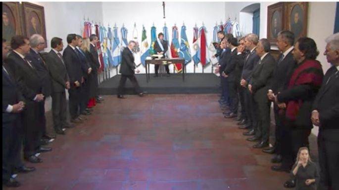 Hicieron un Pacto
