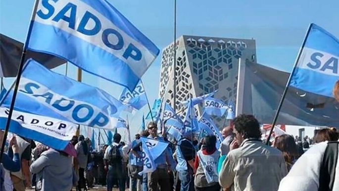 Los docentes privados se suman al paro y movilización de lunes y martes